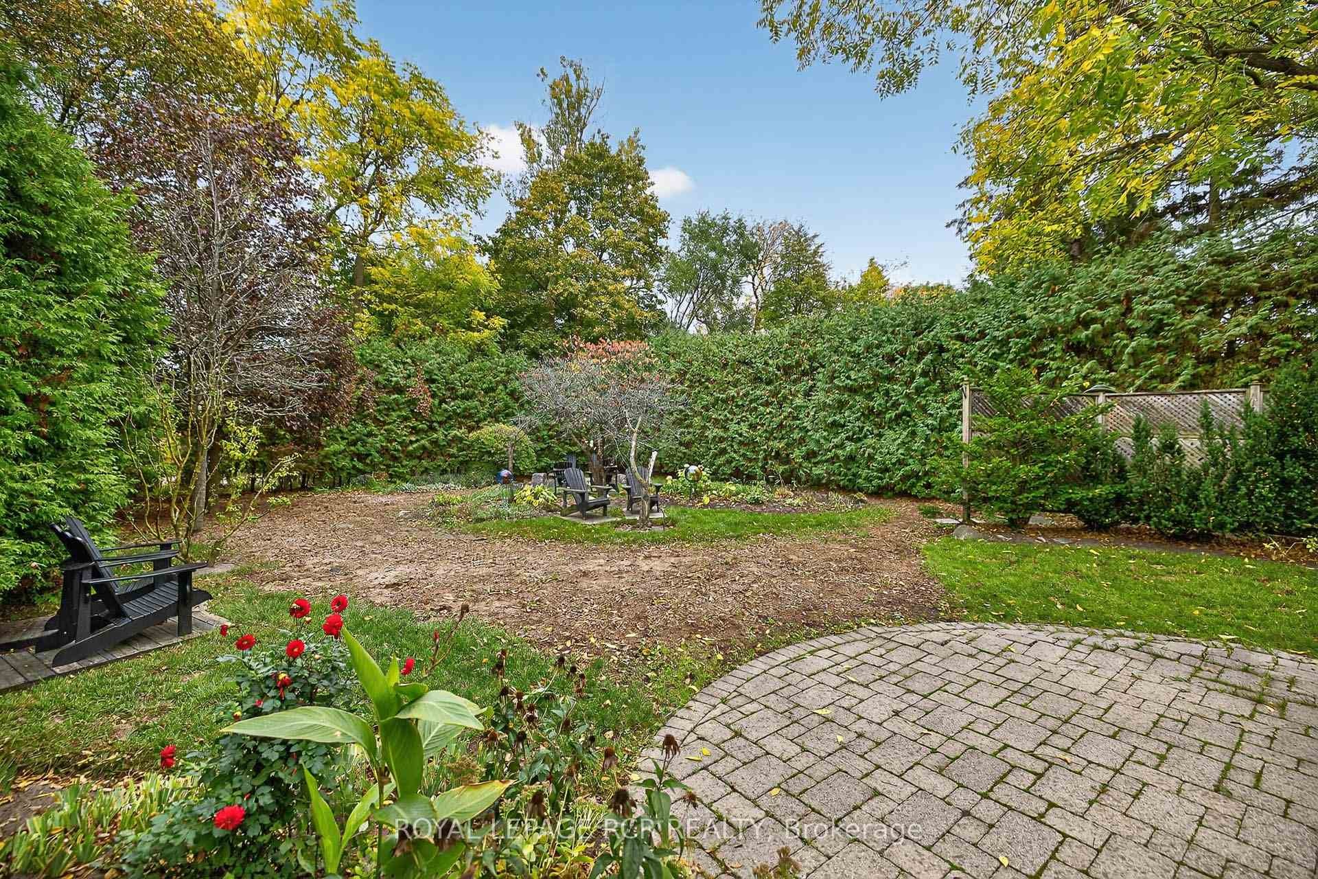 









87


George

Street,
Aurora,




ON
L4G 2S3

