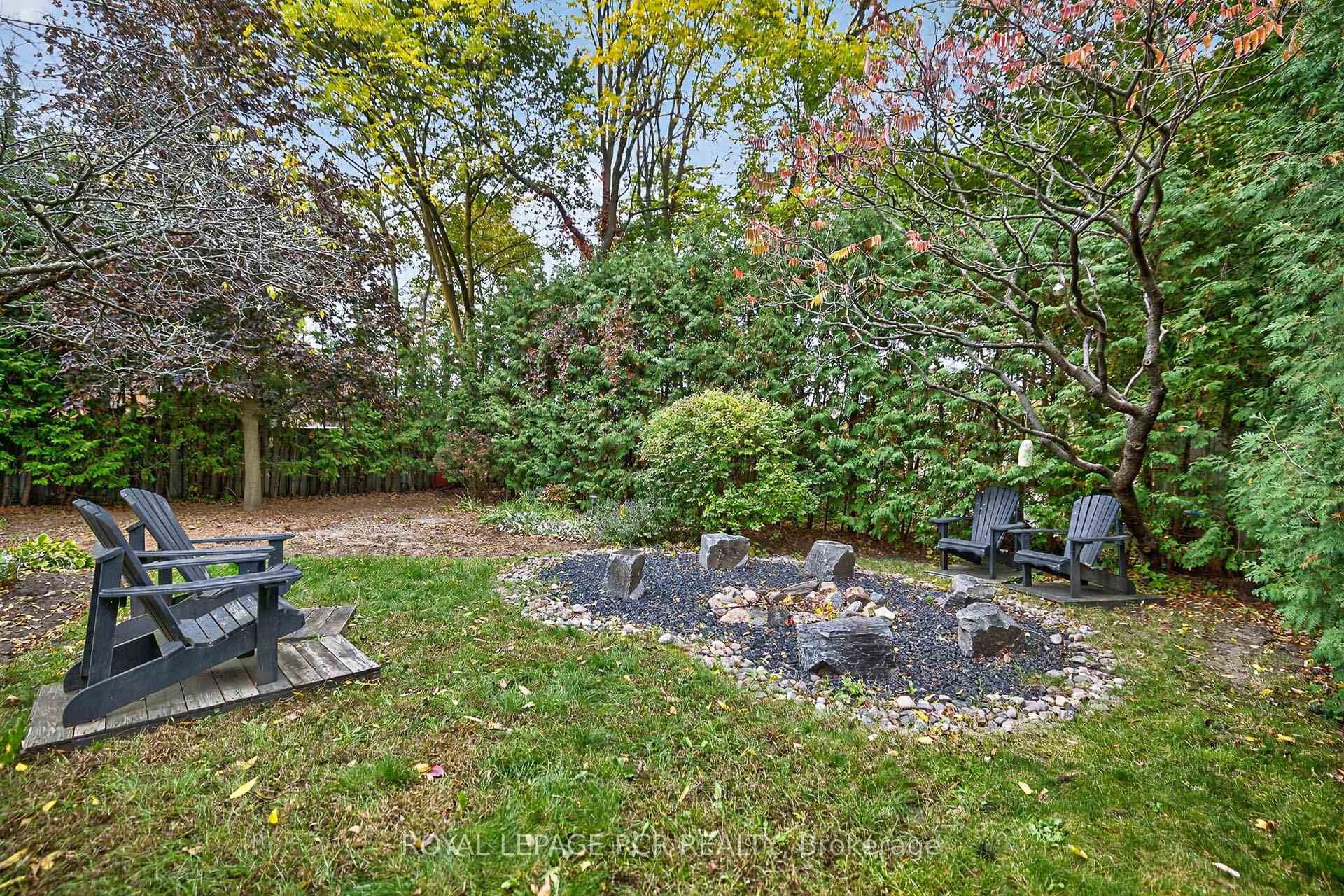 









87


George

Street,
Aurora,




ON
L4G 2S3

