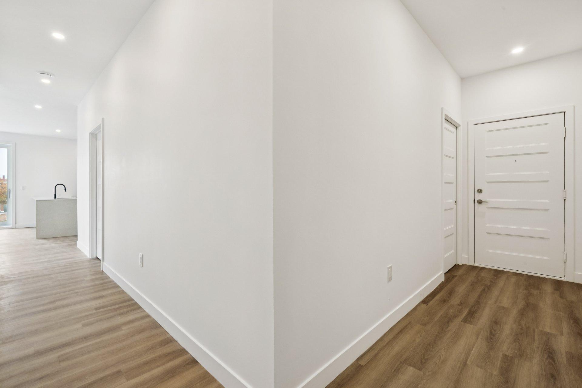 









106


Rue Ste-Cécile

, 204,
Salaberry-de-Valleyfield,




QC
J6T1M1

