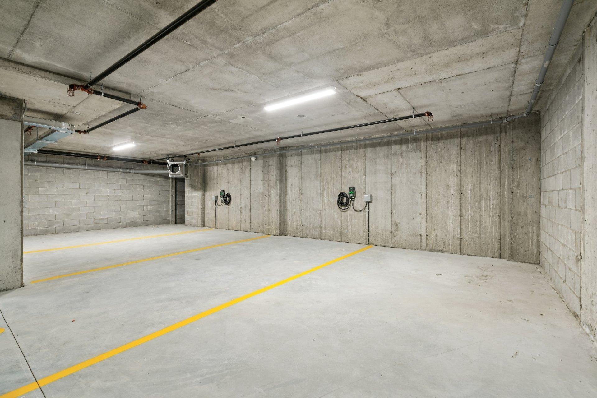 









106


Rue Ste-Cécile

, 204,
Salaberry-de-Valleyfield,




QC
J6T1M1

