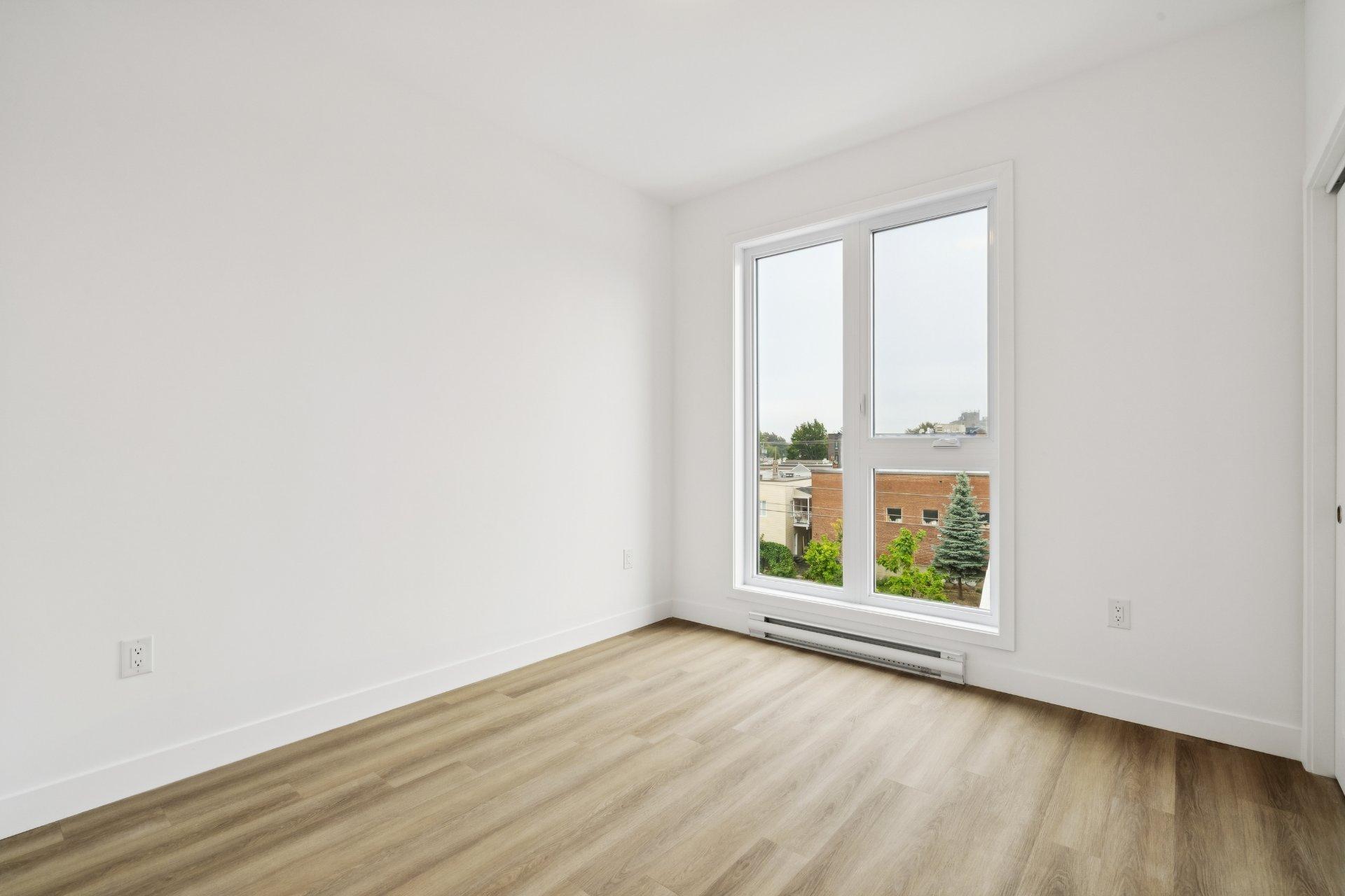 









106


Rue Ste-Cécile

, 204,
Salaberry-de-Valleyfield,




QC
J6T1M1

