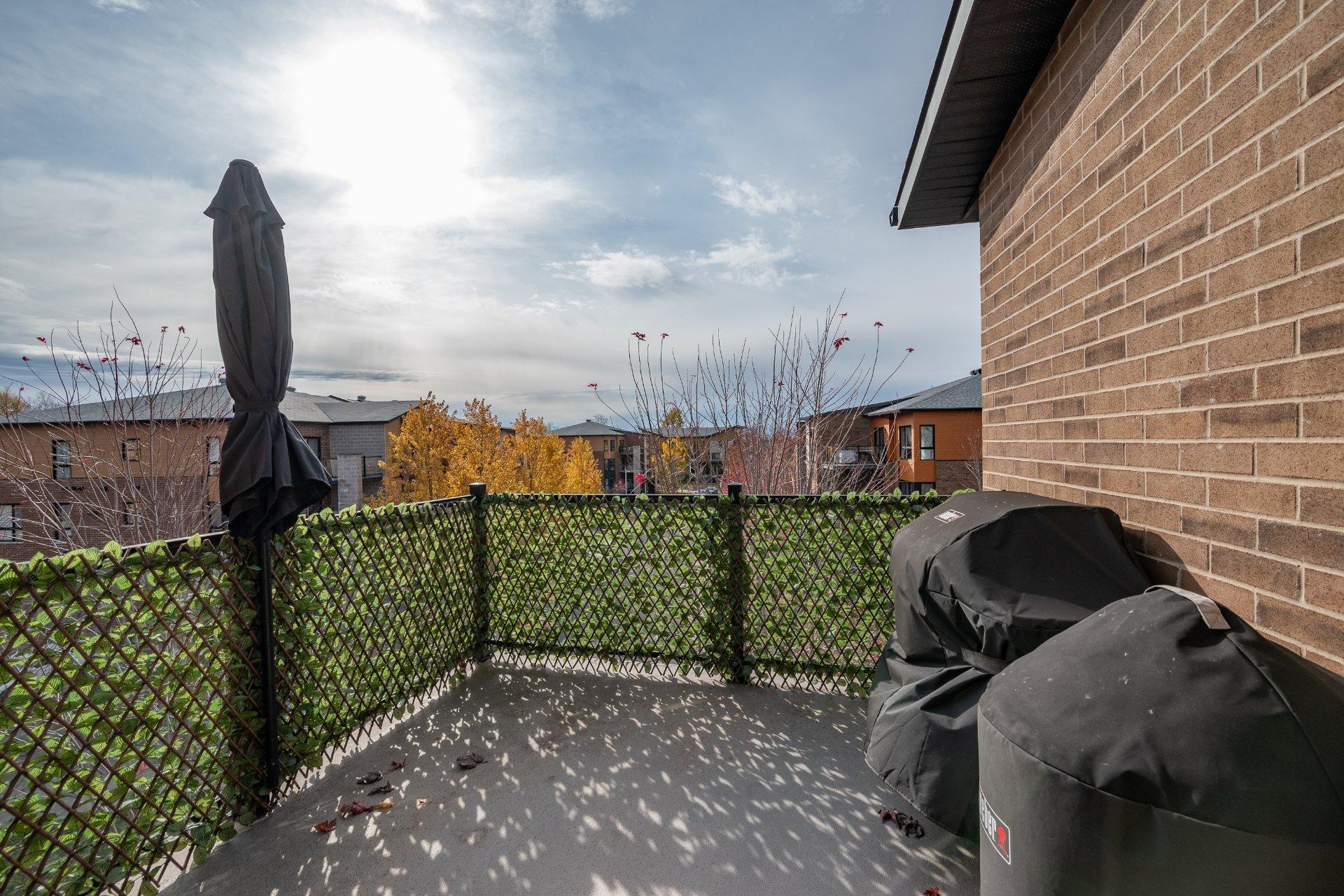 









3721


Rue Fernand-Flipot

, 302,
Longueuil (Saint-Hubert),




QC
J3Y0M6

