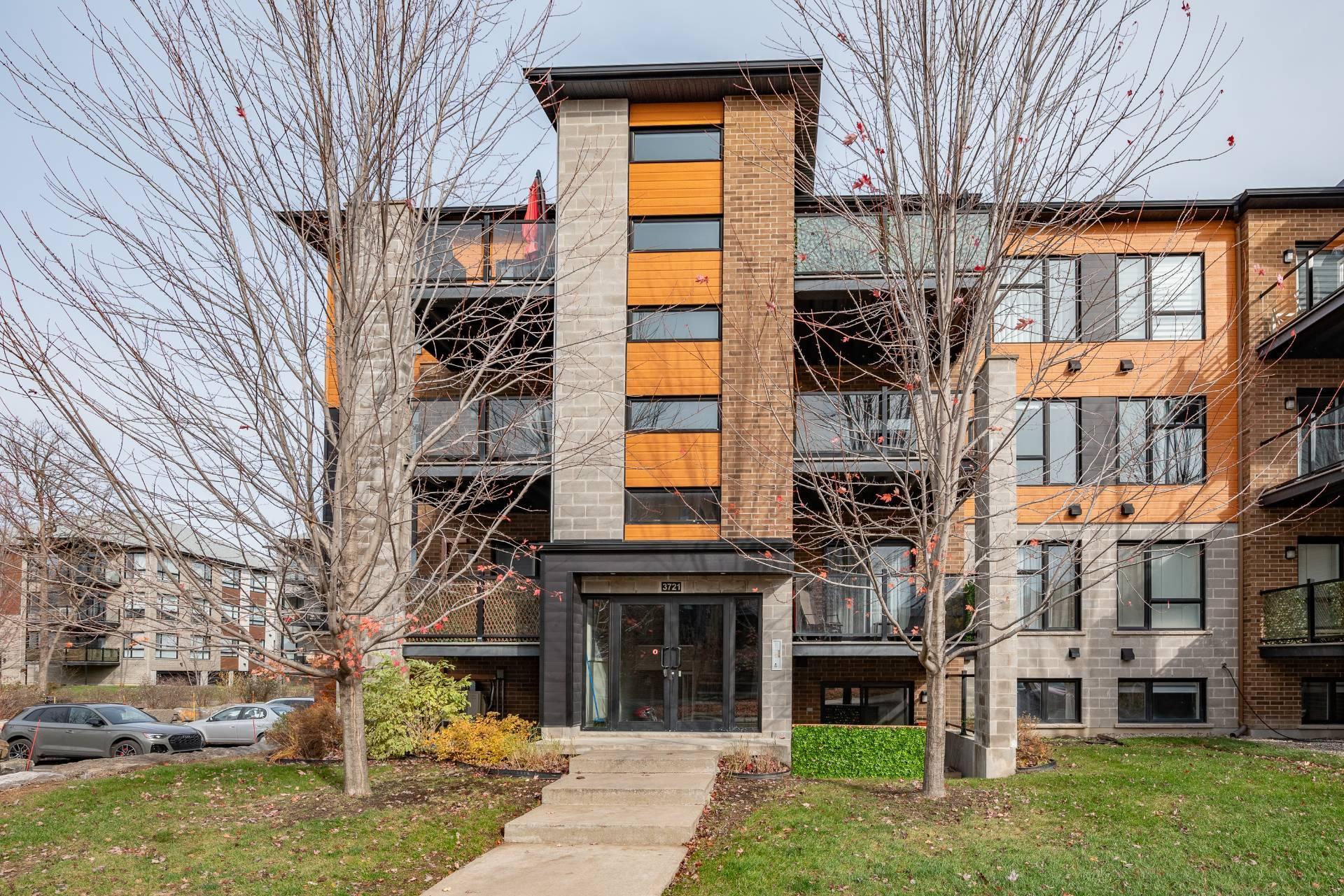 









3721


Rue Fernand-Flipot

, 302,
Longueuil (Saint-Hubert),




QC
J3Y0M6

