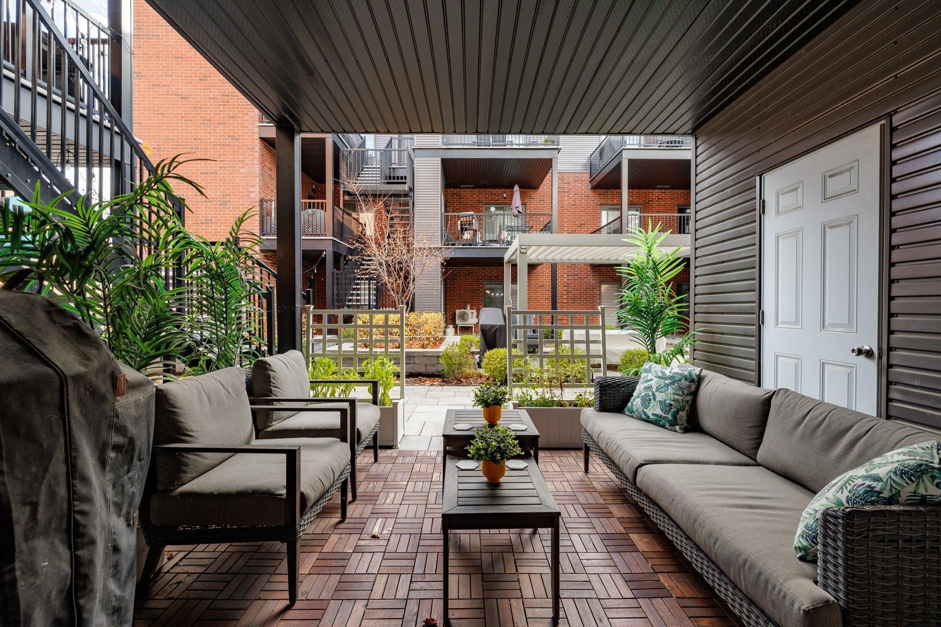 









387


Av. Skaniatarati

, 102,
Montréal (Lachine),




QC
H8S0A1

