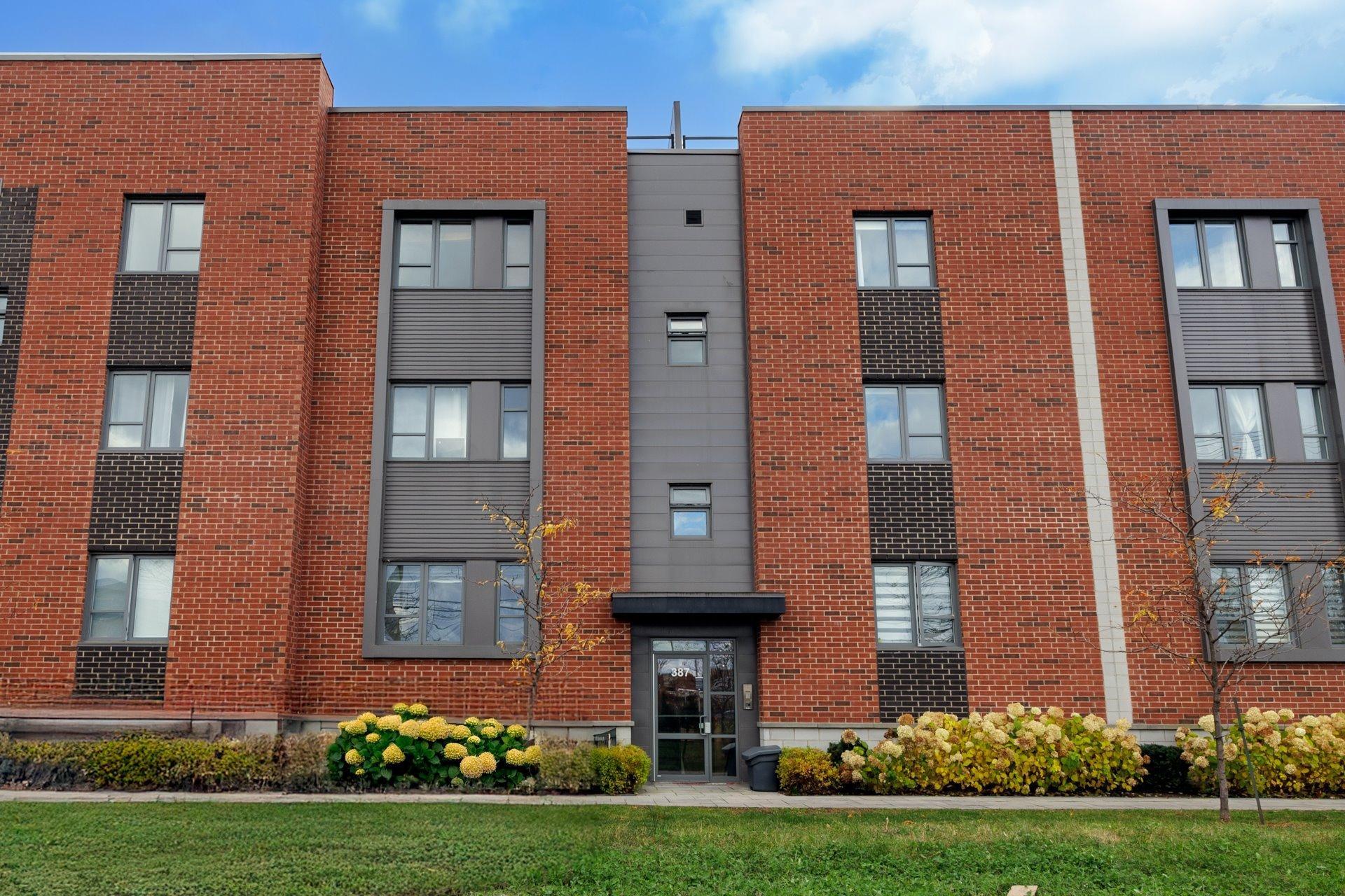 









387


Av. Skaniatarati

, 102,
Montréal (Lachine),




QC
H8S0A1

