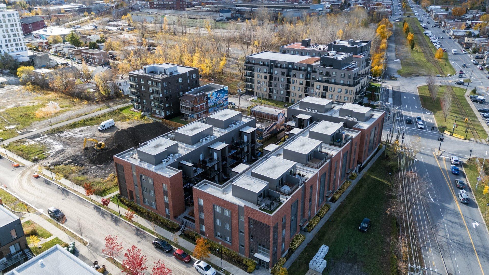 









387


Av. Skaniatarati

, 102,
Montréal (Lachine),




QC
H8S0A1

