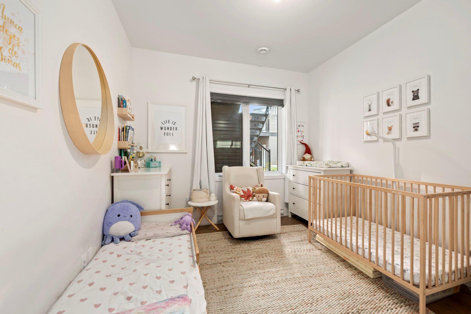 









387


Av. Skaniatarati

, 102,
Montréal (Lachine),




QC
H8S0A1

