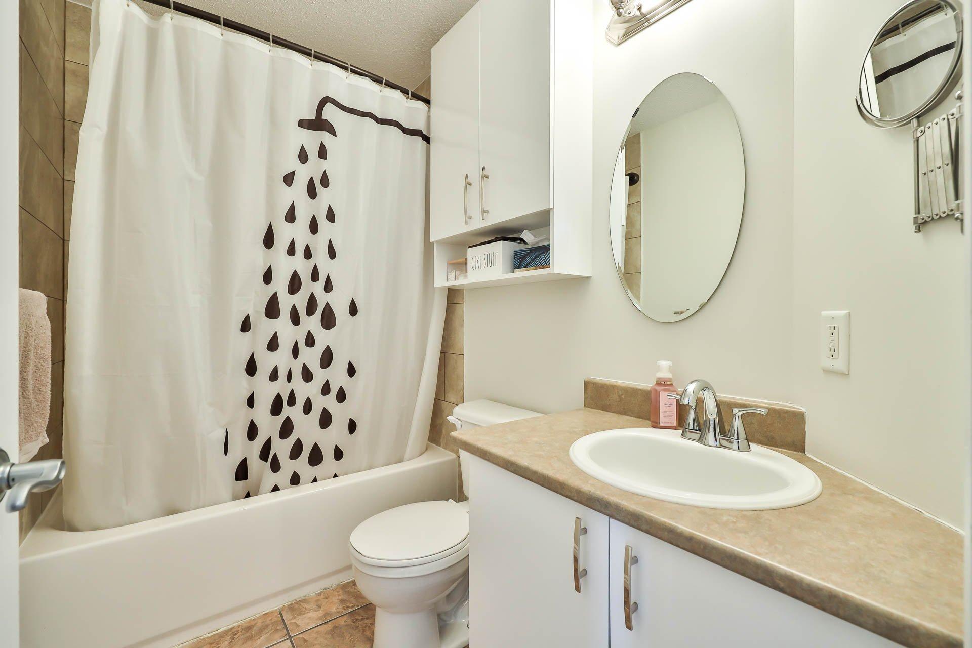 









69


Rue Hamel

,
Gatineau (Gatineau),




QC
J8P1V8

