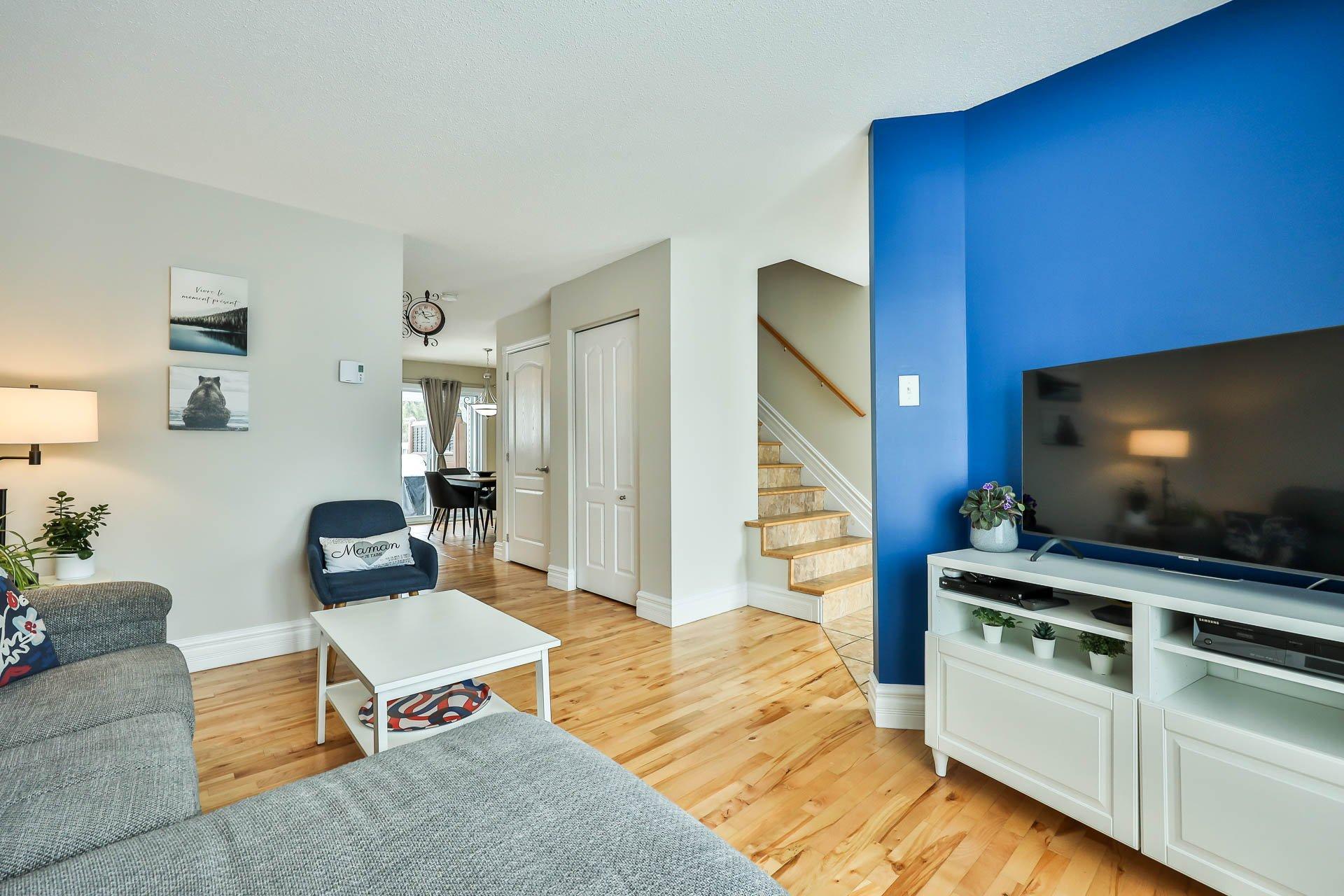 









69


Rue Hamel

,
Gatineau (Gatineau),




QC
J8P1V8

