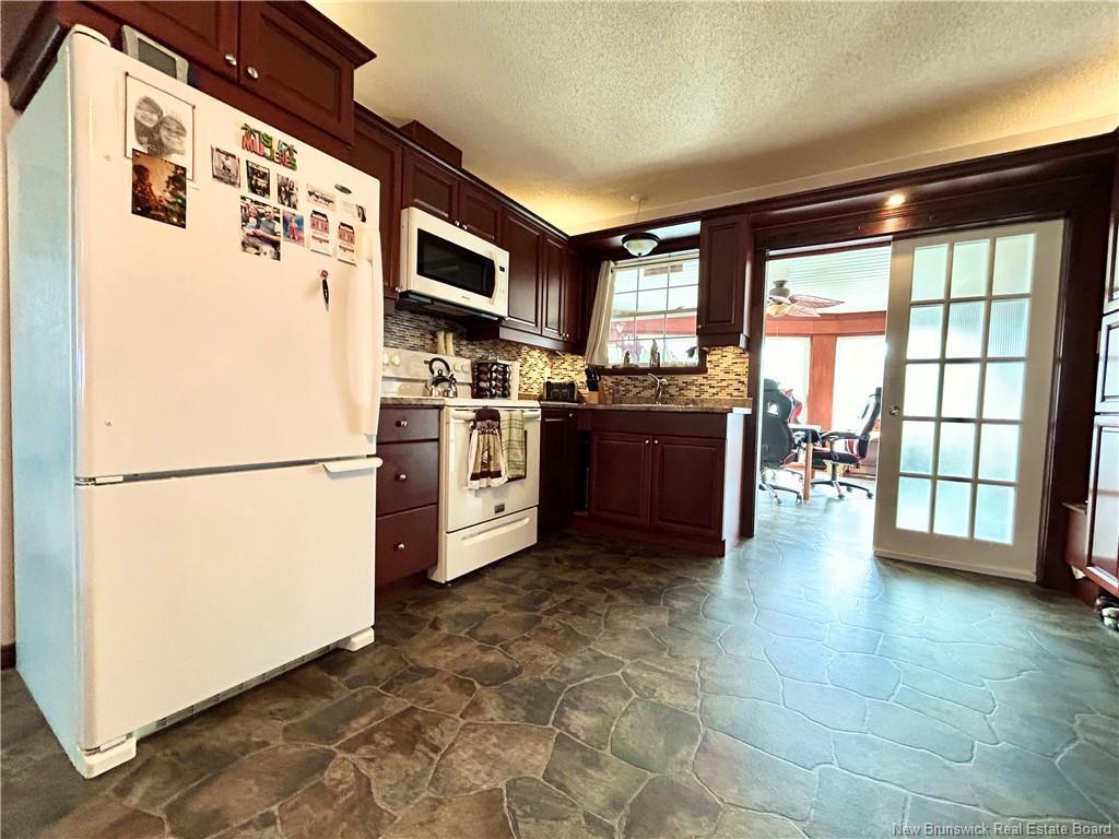 









7662


du Havre

,
Bas-Caraquet,




NB
E1W 5X2

