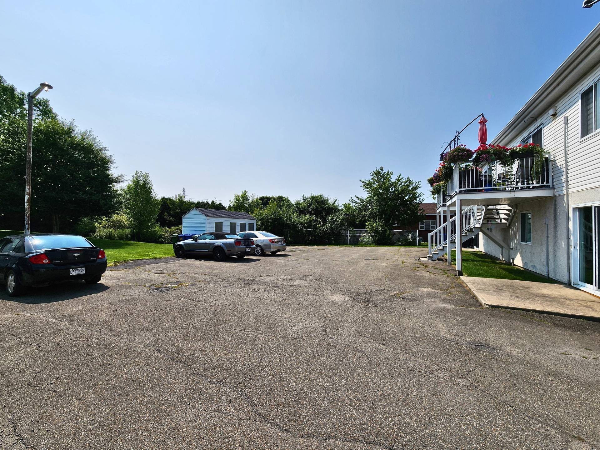 









22

 - 44


Route des Seigneurs

,
Saint-André-d'Argenteuil,




QC
J0V1X0

