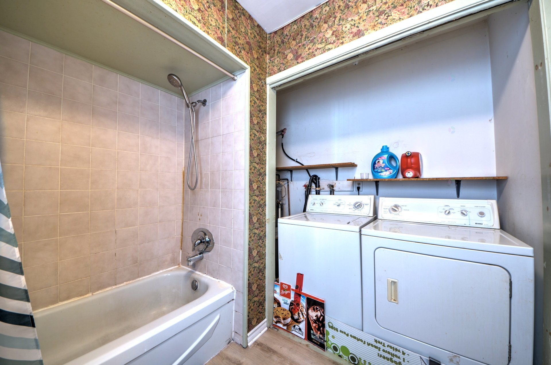 









23

 - 25


Rue de l'Église

,
Montréal (Verdun/Île-des-Soeurs),




QC
H4G2L8

