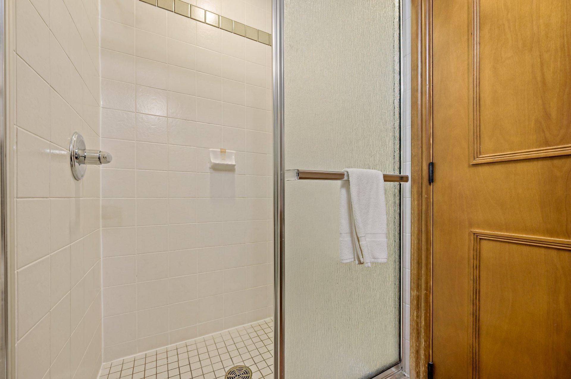 









2396


Rue Labelle

, 336,
Mont-Tremblant,




QC
J8E1T8

