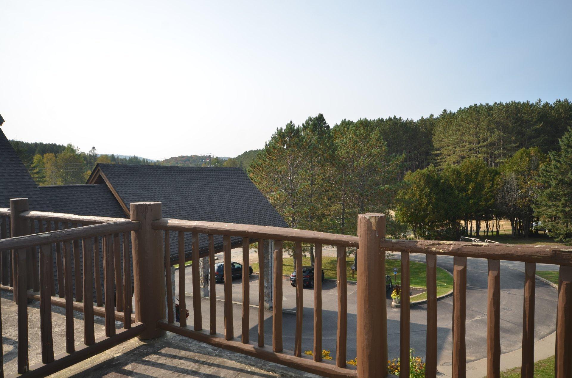 









2396


Rue Labelle

, 336,
Mont-Tremblant,




QC
J8E1T8

