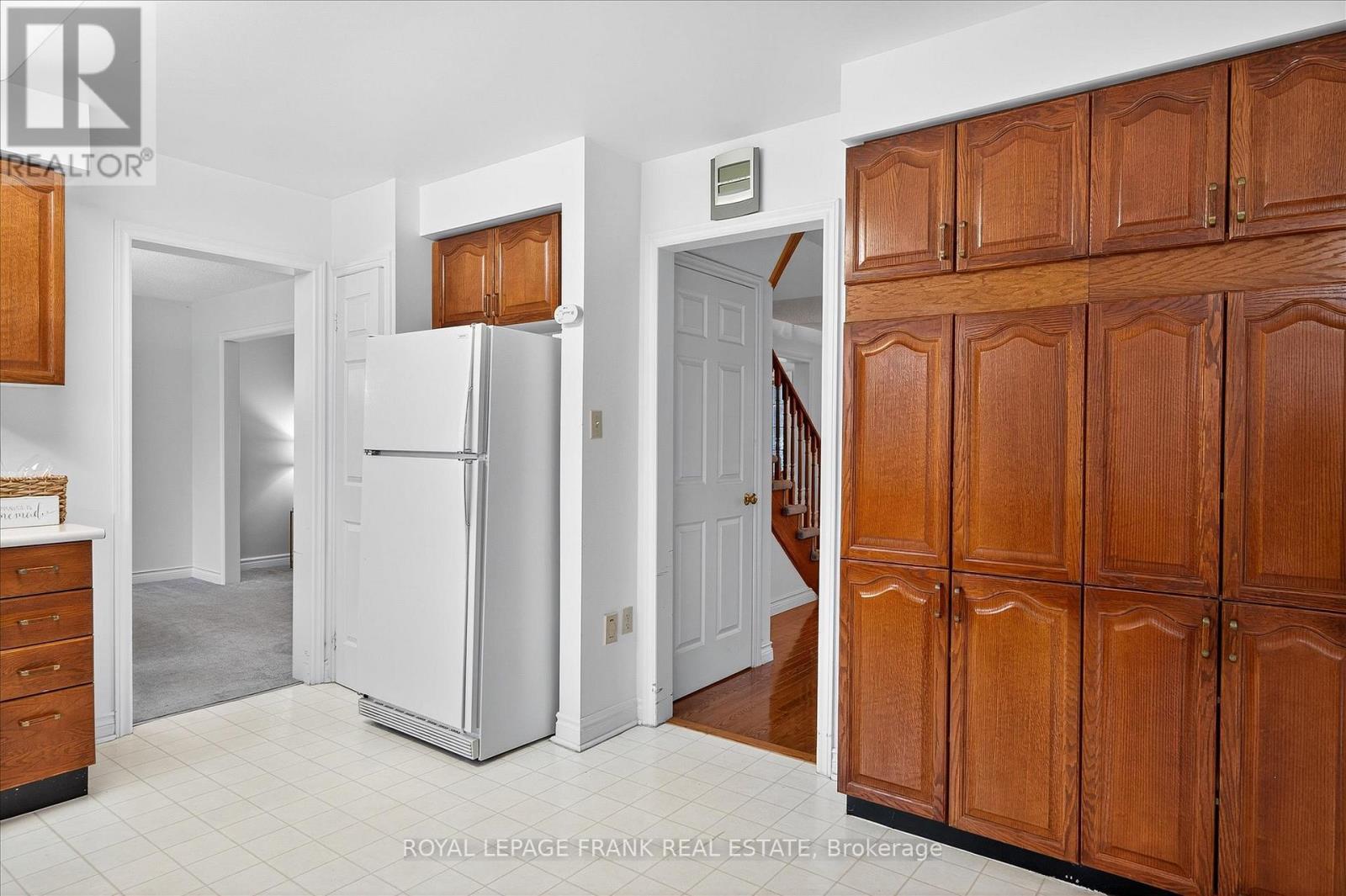 












544 FORTYE DRIVE

,
Peterborough (Otonabee Ward 1),




Ontario
K9K2H2

