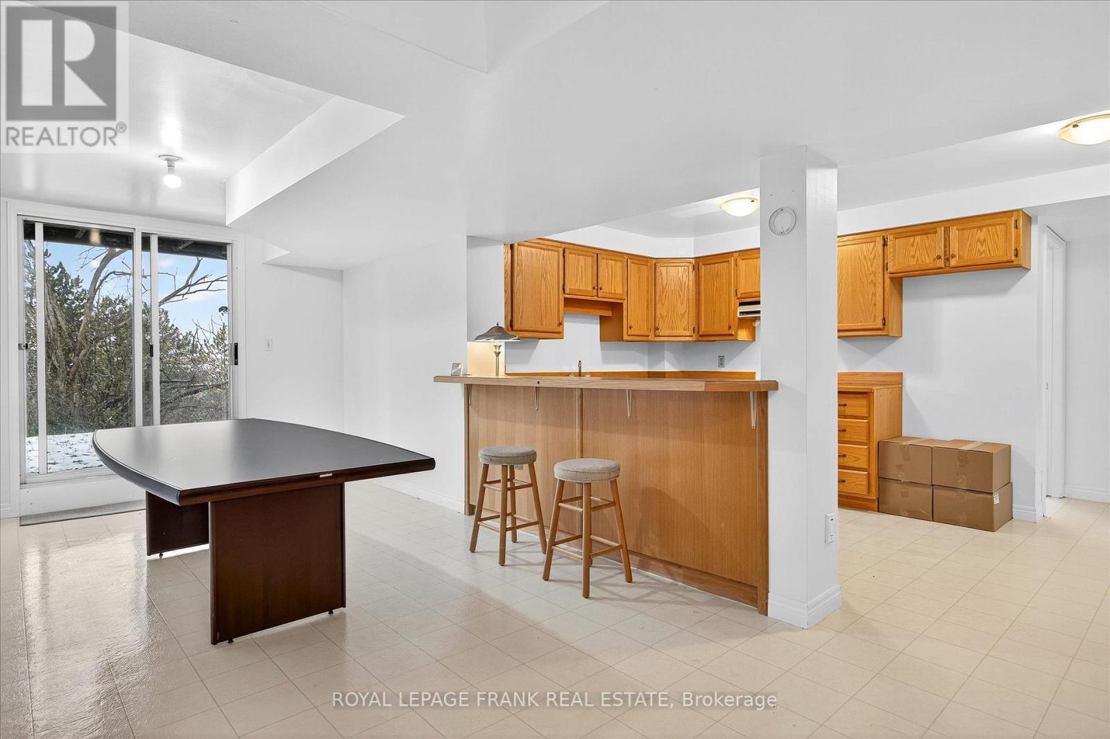 












544 FORTYE DRIVE

,
Peterborough (Otonabee Ward 1),




Ontario
K9K2H2

