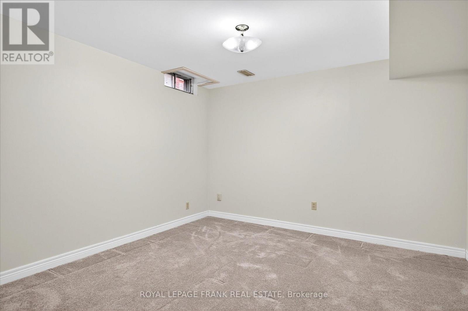 












544 FORTYE DRIVE

,
Peterborough (Otonabee Ward 1),




Ontario
K9K2H2

