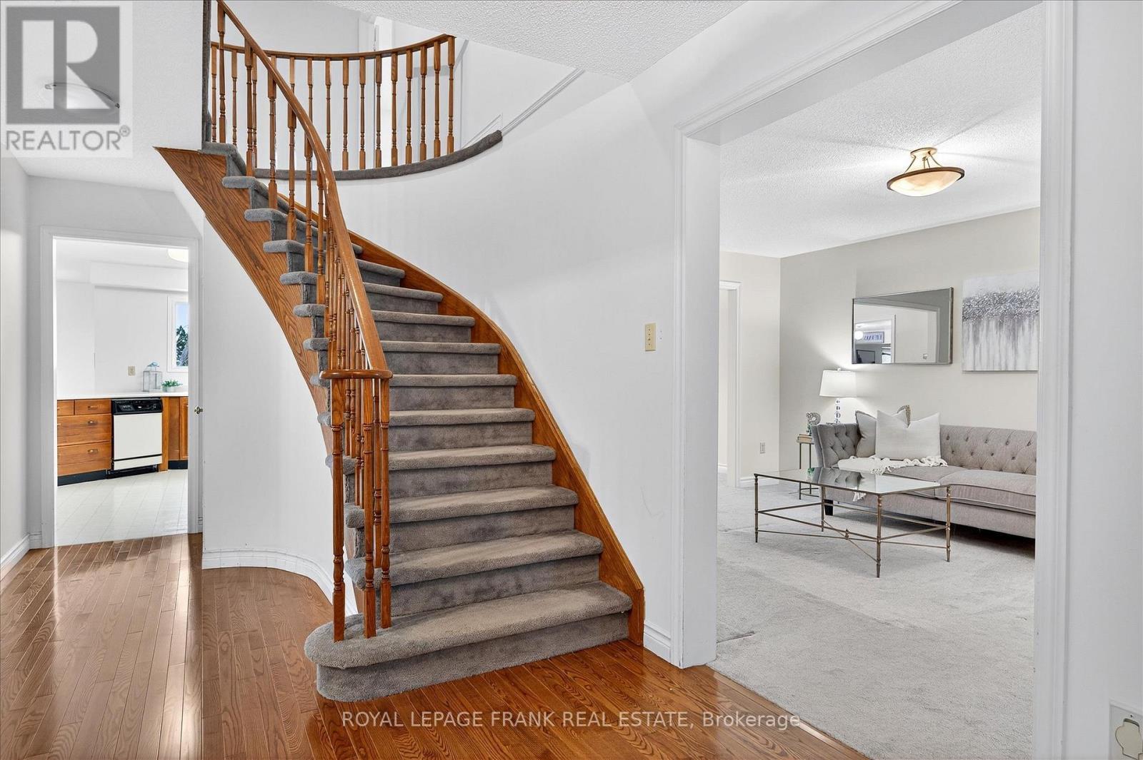 












544 FORTYE DRIVE

,
Peterborough (Otonabee Ward 1),




Ontario
K9K2H2

