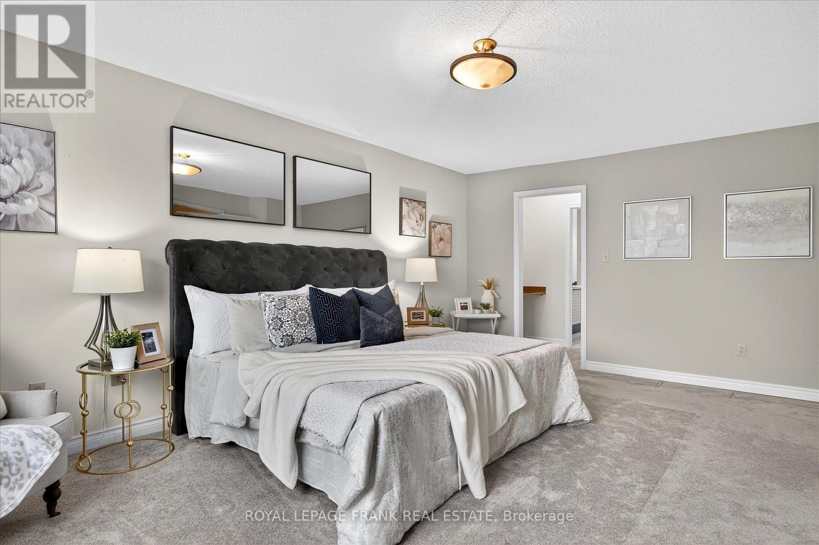 












544 FORTYE DRIVE

,
Peterborough (Otonabee Ward 1),




Ontario
K9K2H2

