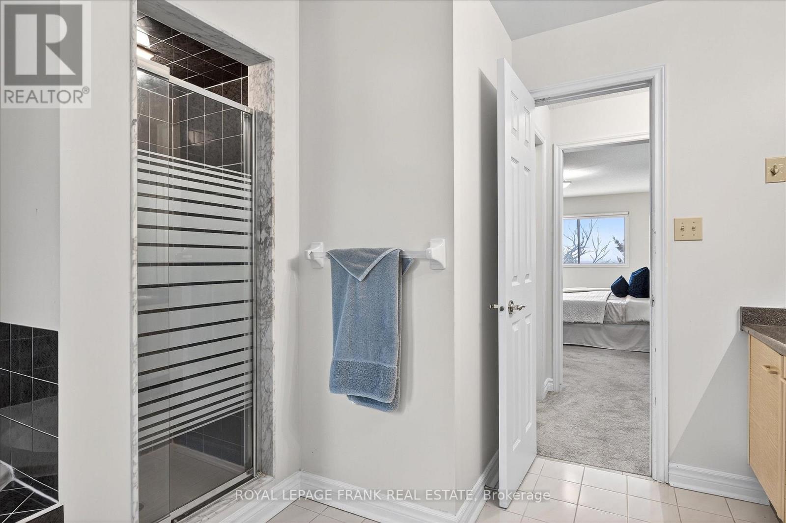 












544 FORTYE DRIVE

,
Peterborough (Otonabee Ward 1),




Ontario
K9K2H2

