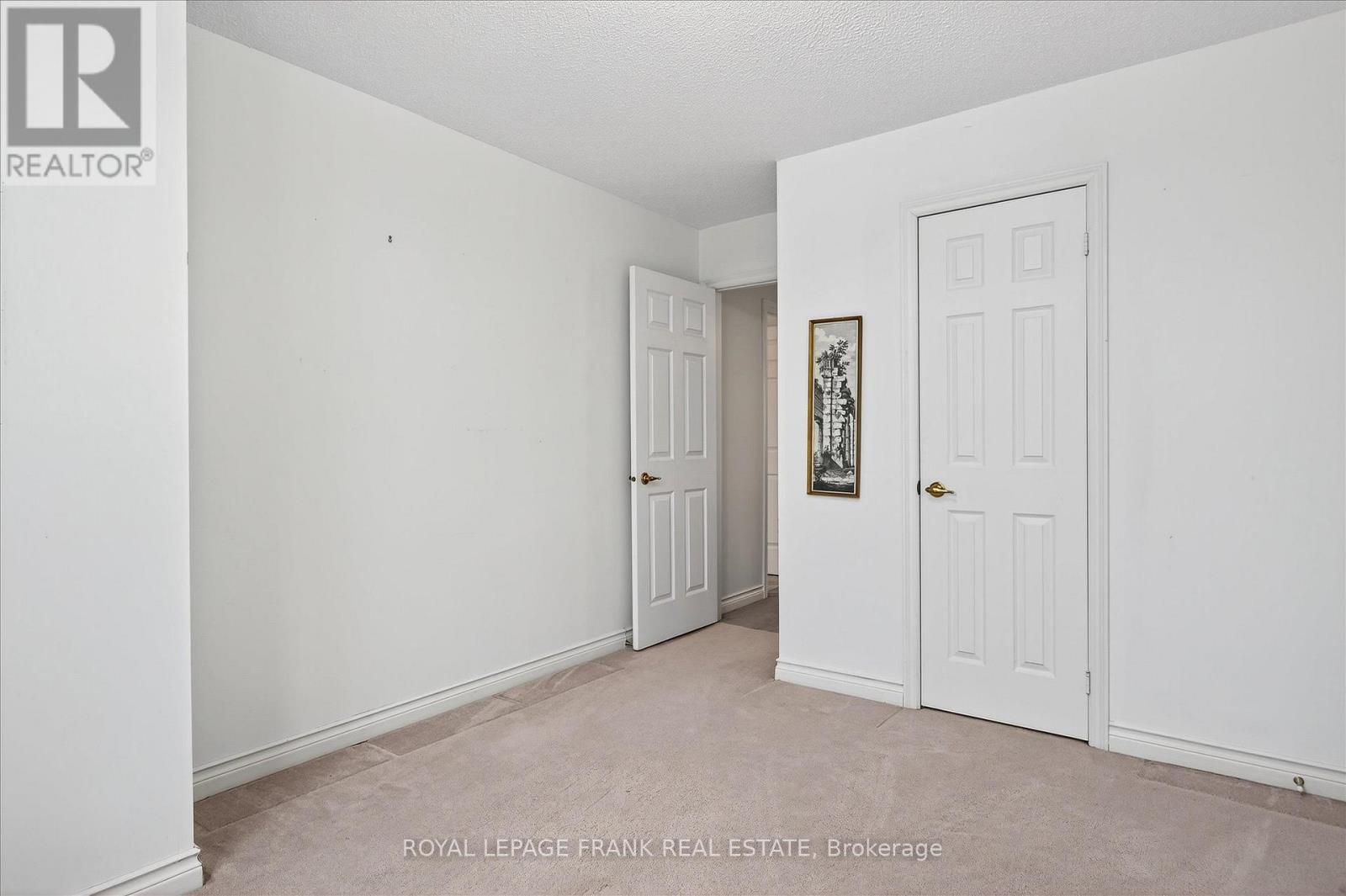 












544 FORTYE DRIVE

,
Peterborough (Otonabee Ward 1),




Ontario
K9K2H2

