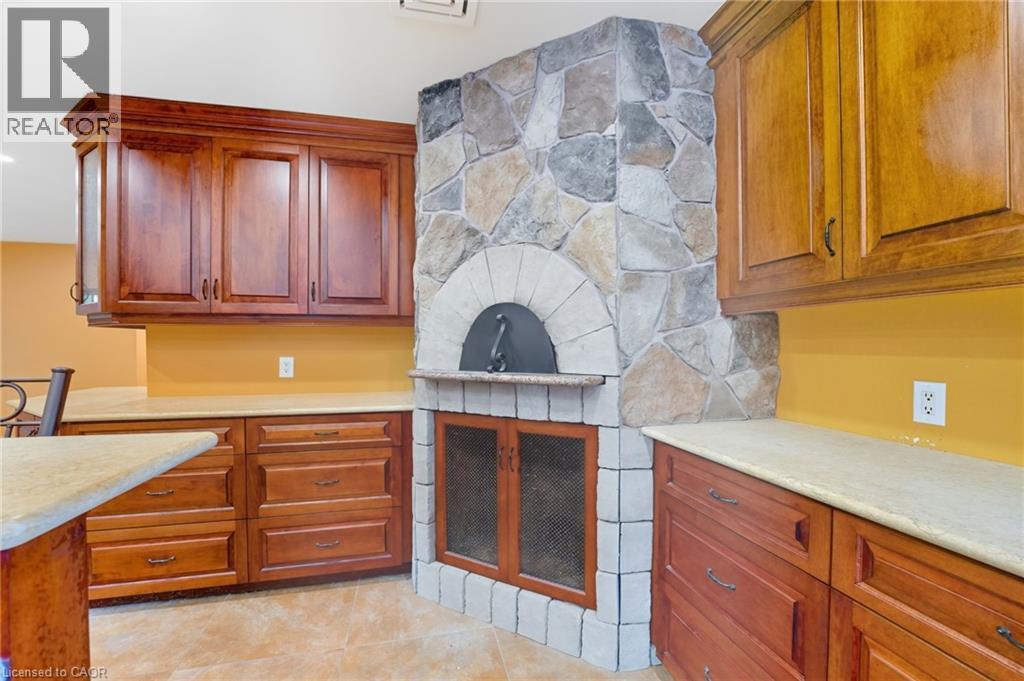 












4850 HILLSIDE Drive

,
Beamsville,




Ontario
L0R1B0

