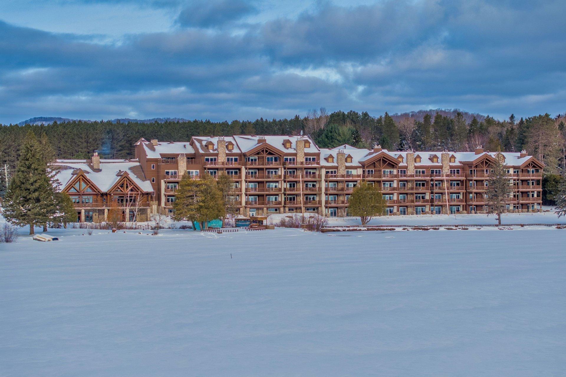 









2396


Rue Labelle

, 20,
Mont-Tremblant,




QC
J8E1T8

