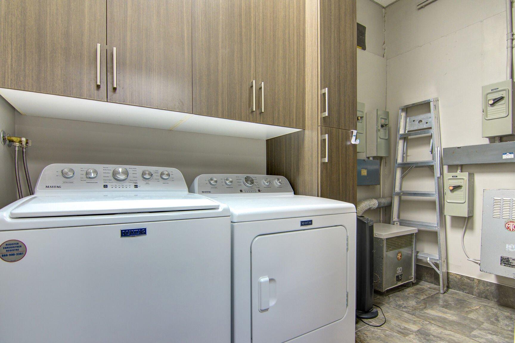 









12675


Rue Sherbrooke E.

,
Montréal (Rivière-des-Prairies/Pointe-aux-Trembles),




QC
H1A3W7

