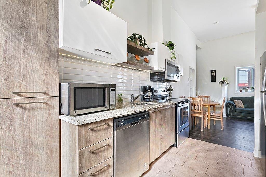 









329


Rue James

,
Shawville,




QC
J0X2Y0

