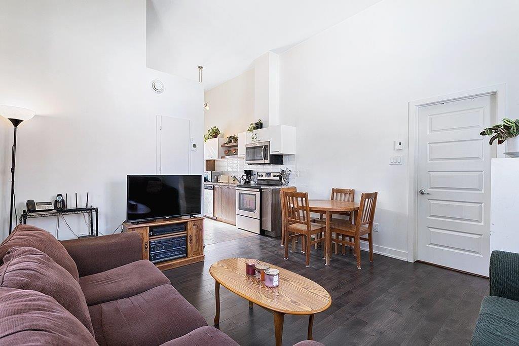 









329


Rue James

,
Shawville,




QC
J0X2Y0

