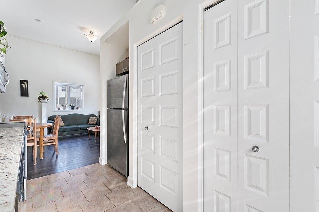 









329


Rue James

,
Shawville,




QC
J0X2Y0

