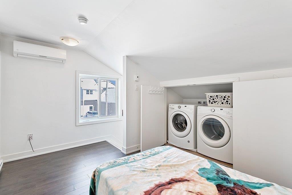 









329


Rue James

,
Shawville,




QC
J0X2Y0

