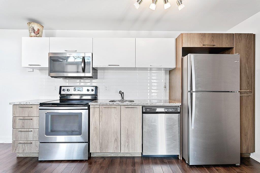 









329


Rue James

,
Shawville,




QC
J0X2Y0

