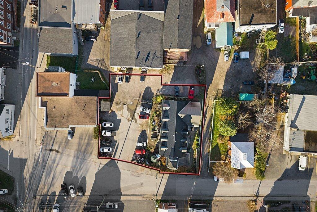 









329


Rue James

,
Shawville,




QC
J0X2Y0

