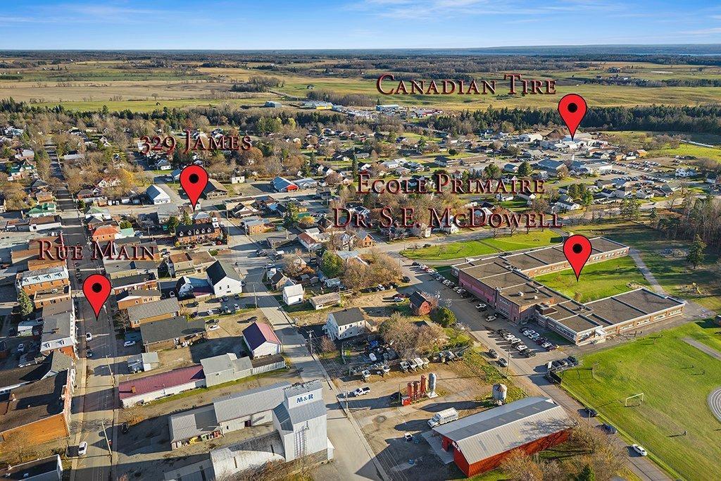 









329


Rue James

,
Shawville,




QC
J0X2Y0

