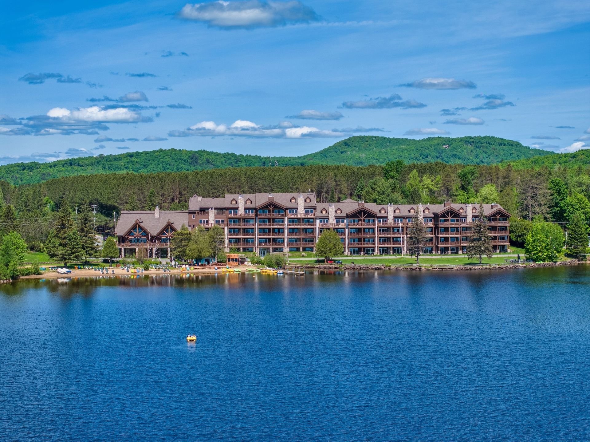 









2396


Rue Labelle

, 124,
Mont-Tremblant,




QC
J8E1T8

