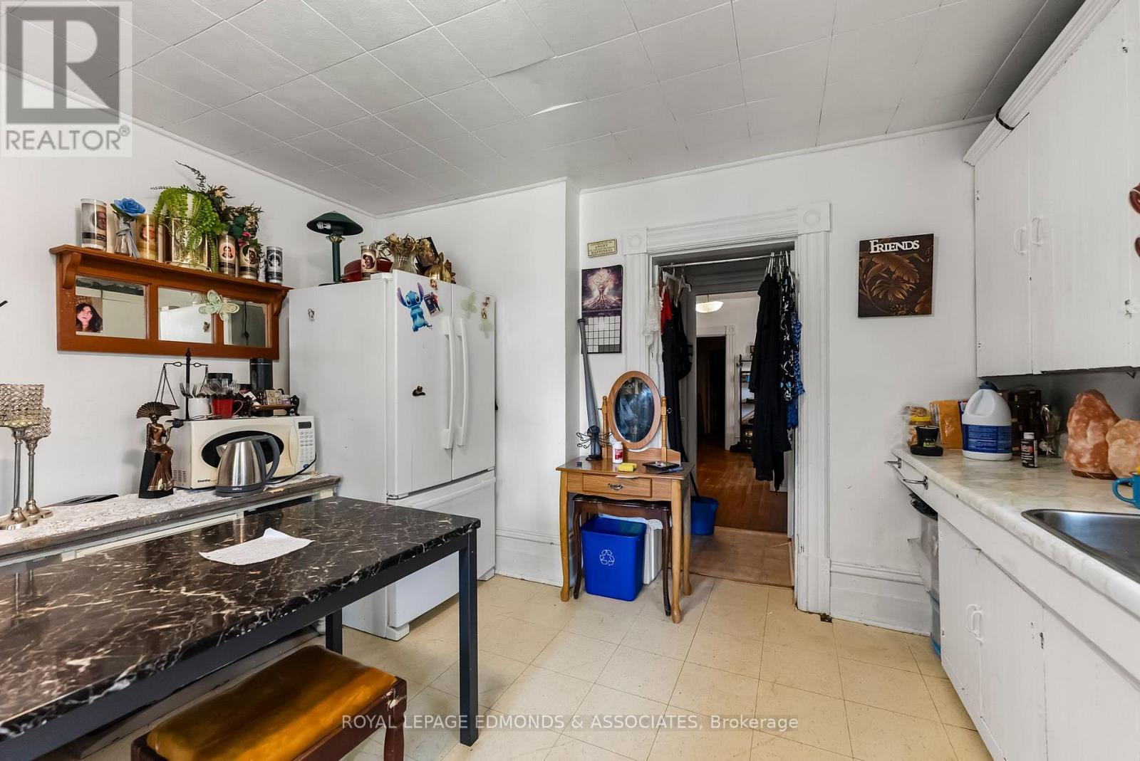 












394 PEMBROKE STREET E

,
Pembroke,




Ontario
K8A3K6

