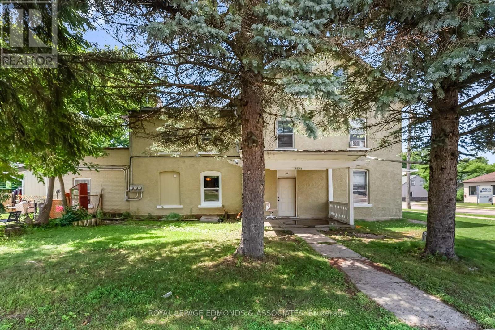 












394 PEMBROKE STREET E

,
Pembroke,




Ontario
K8A3K6

