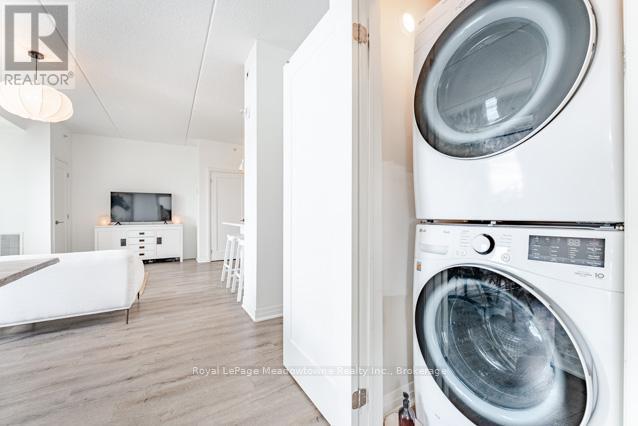 












422 - 610 FARMSTEAD DRIVE

,
Milton (WI Willmott),




Ontario
L9T8X5

