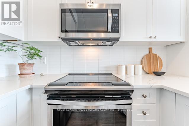 












422 - 610 FARMSTEAD DRIVE

,
Milton (WI Willmott),




Ontario
L9T8X5

