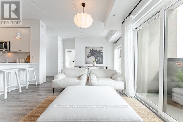 












422 - 610 FARMSTEAD DRIVE

,
Milton (WI Willmott),




Ontario
L9T8X5

