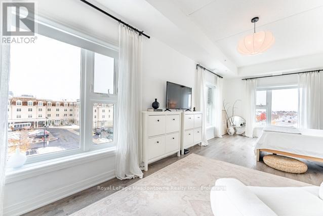 












422 - 610 FARMSTEAD DRIVE

,
Milton (WI Willmott),




Ontario
L9T8X5

