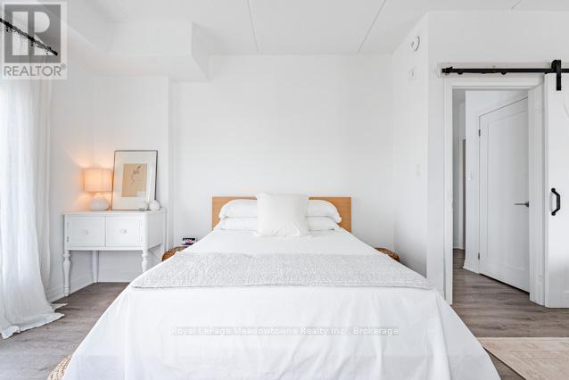 












422 - 610 FARMSTEAD DRIVE

,
Milton (WI Willmott),




Ontario
L9T8X5

