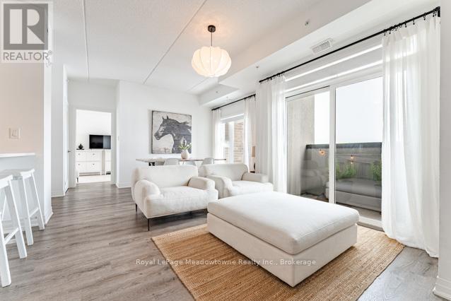 












422 - 610 FARMSTEAD DRIVE

,
Milton (WI Willmott),




Ontario
L9T8X5

