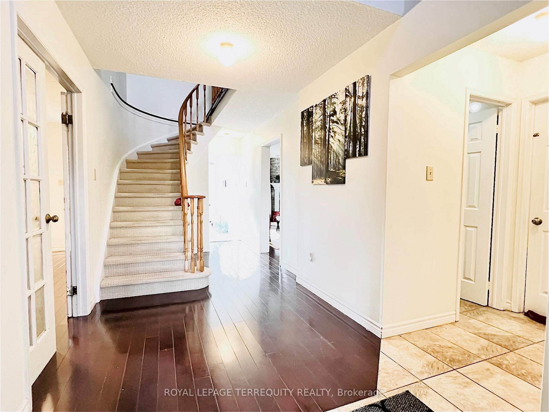 









531


Loretta

Court,
Mississauga,




ON
L5B 3S2

