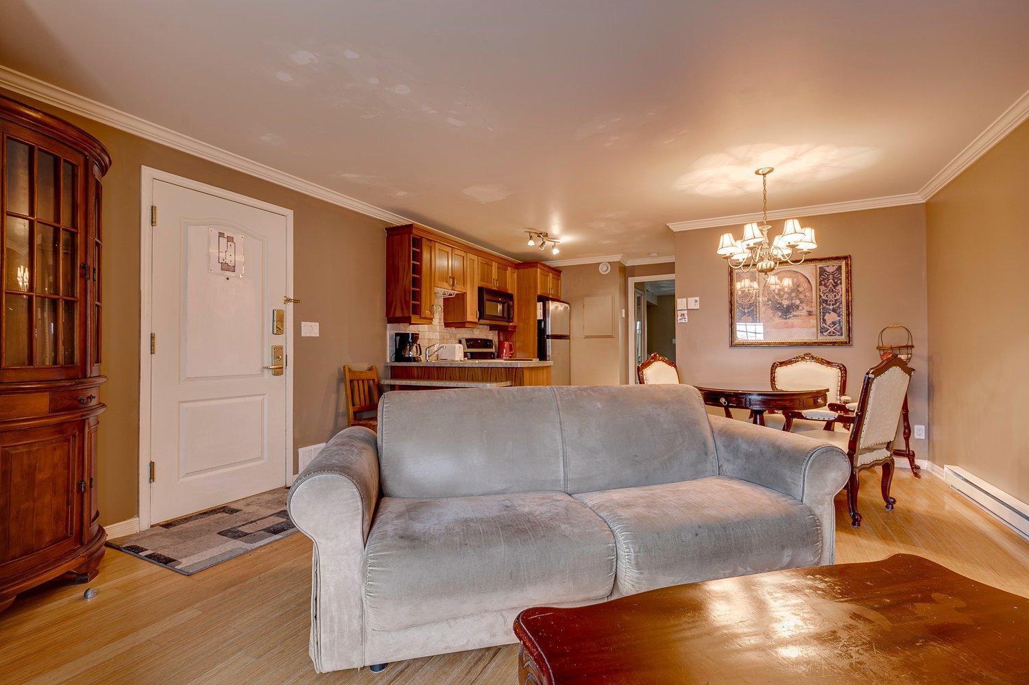 









570


Ch. des Frênes

, 3106,
Piedmont,




QC
J0R1K0

