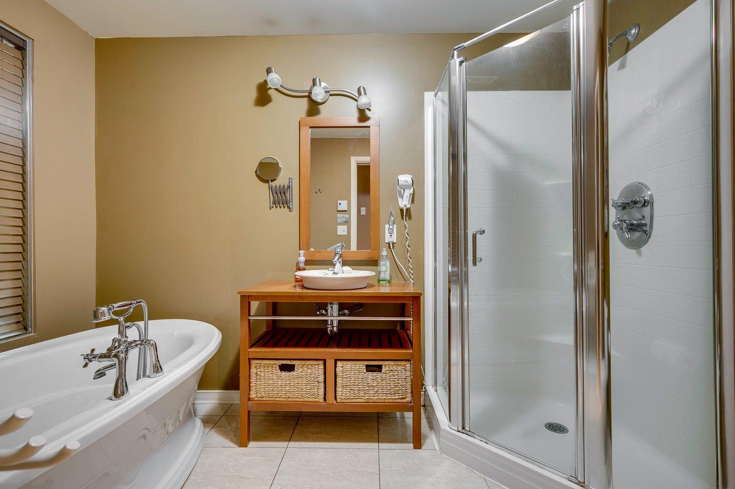 









570


Ch. des Frênes

, 3106,
Piedmont,




QC
J0R1K0

