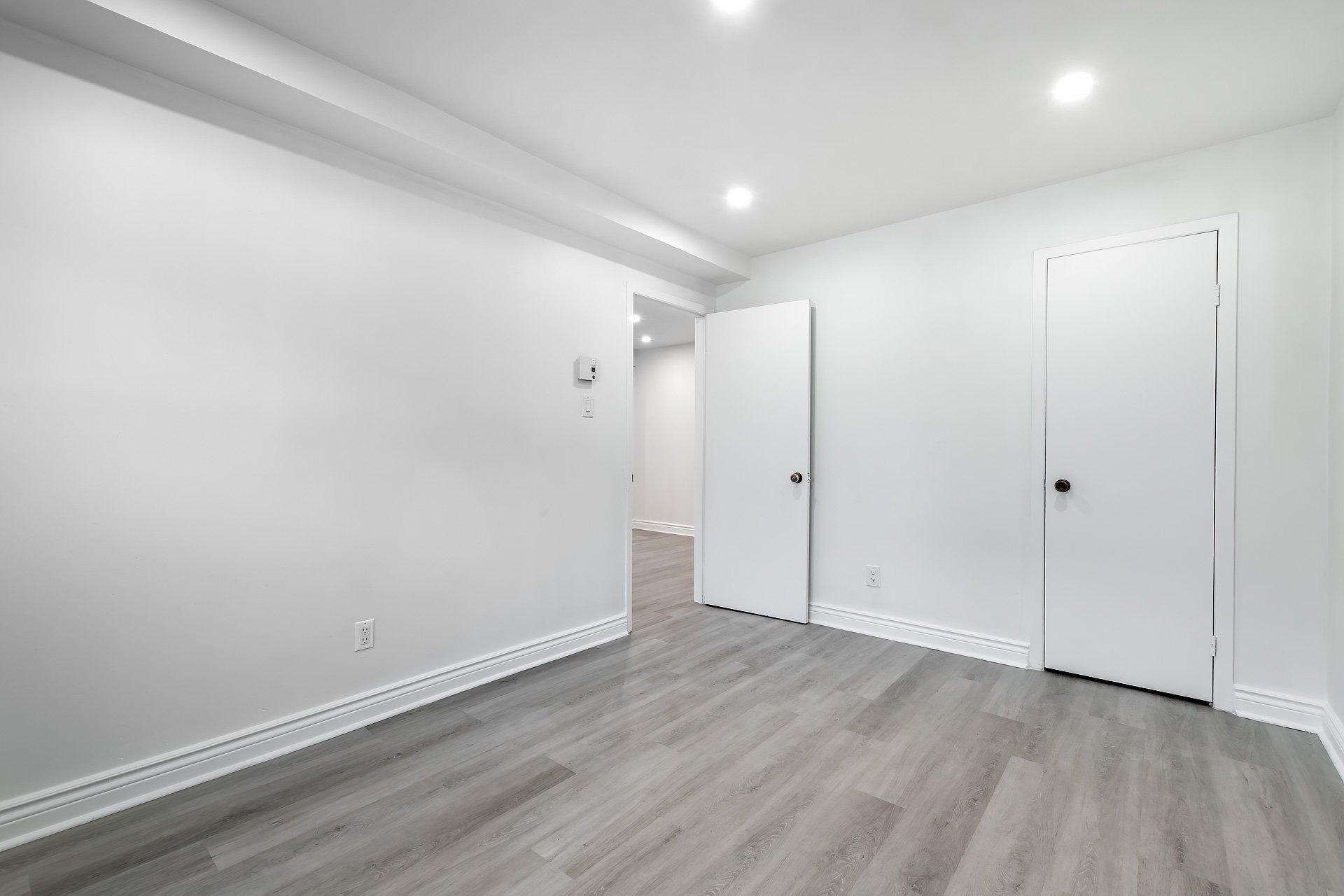 









11711


Boul. Langelier

, 2,
Montréal (Montréal-Nord),




QC
H1G3M2

