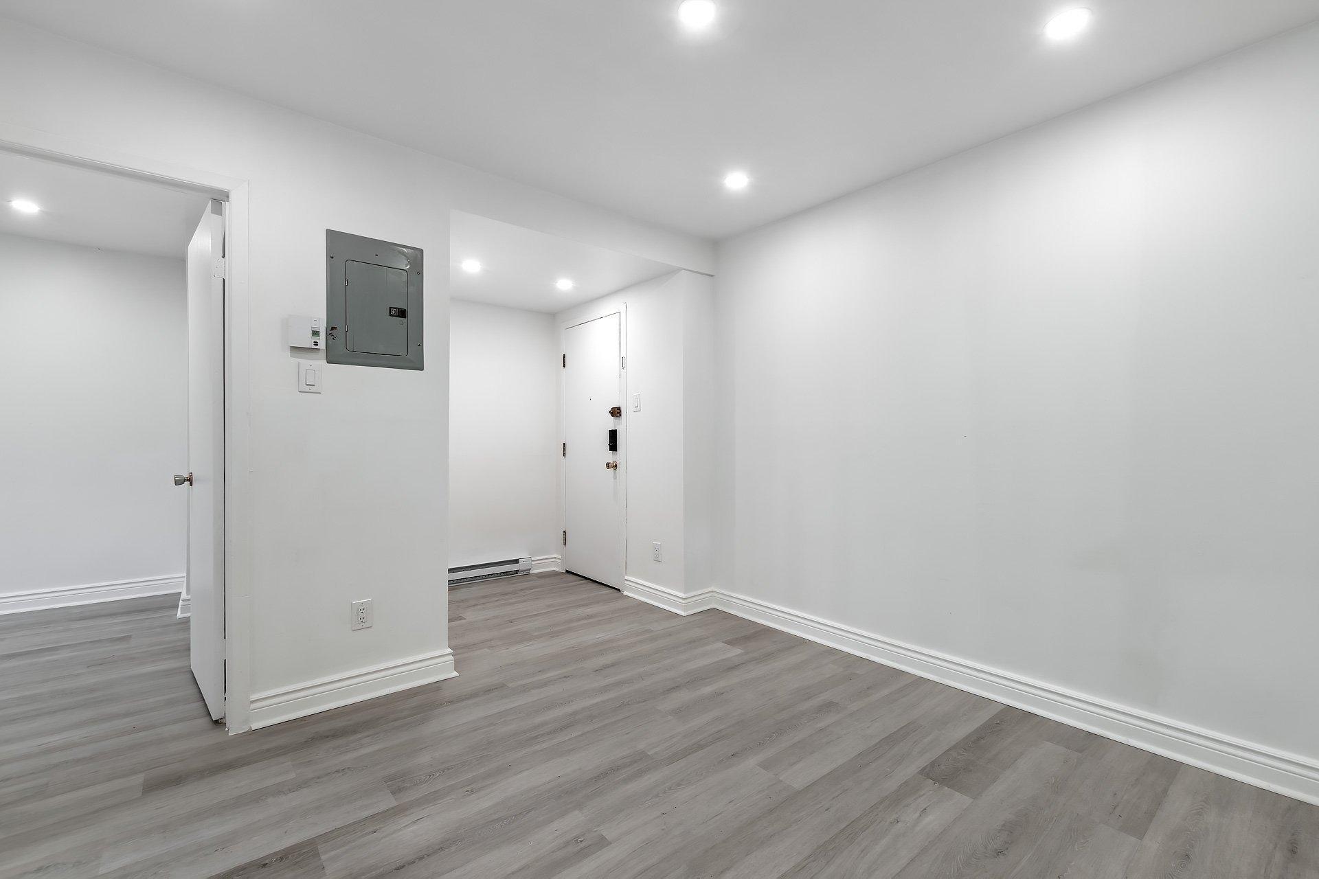 









11711


Boul. Langelier

, 2,
Montréal (Montréal-Nord),




QC
H1G3M2

