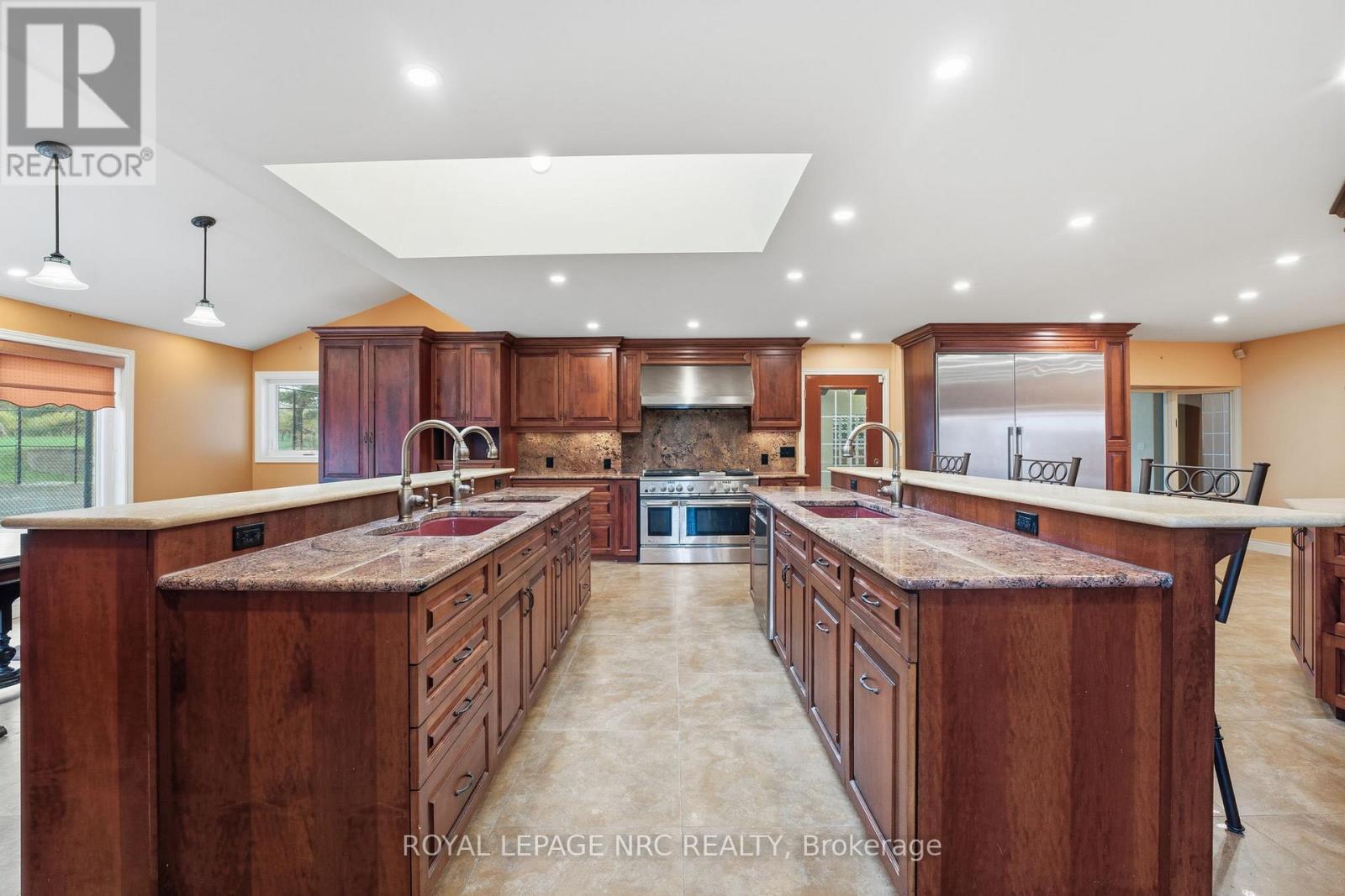 












4850 HILLSIDE DRIVE

,
Lincoln,




Ontario
L0R1B0

